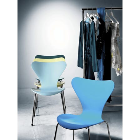 Chaise empilable Série 7 bois blanc / Frêne teinté - Arne Jacobsen, 1955 - Fritz Hansen