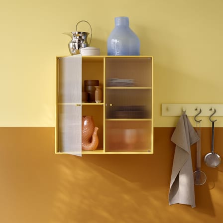 Rangement mural Ripple II bois jaune / Vitrine - L 69.6 x P 30 x H 69,6 cm / Verre ondulé - MONTANA