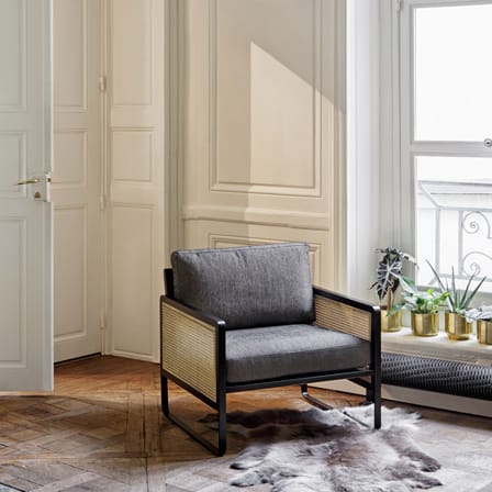 Fauteuil rembourré Cannage  / Modèle d'exposition - RED Edition