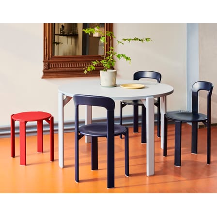 Tabouret empilable Rey bois rouge / By Bruno Rey x Dietiker, 1971 - Bois - Hay