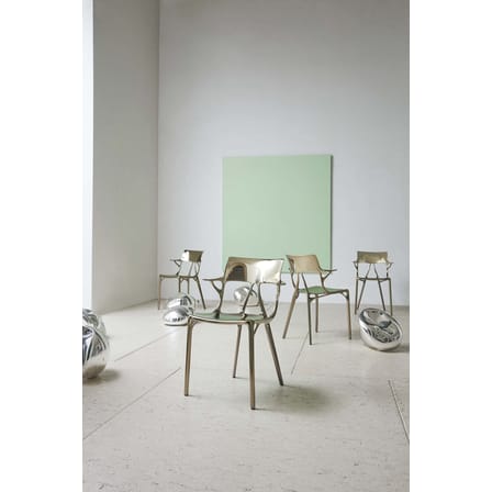 Fauteuil A.I plastique métal métallisé / Conçu par une intelligence artificielle - 100% recyclé - Kartell
