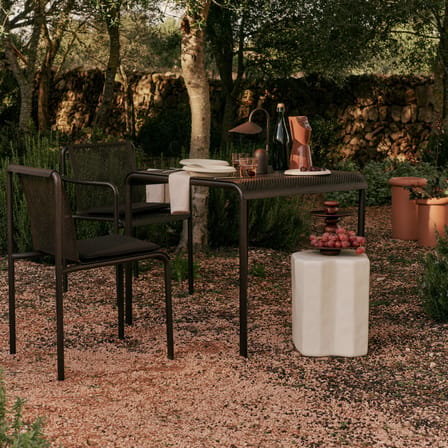Table carrée Dapple métal marron / Perforé - 80 x 80 cm - Ferm Living