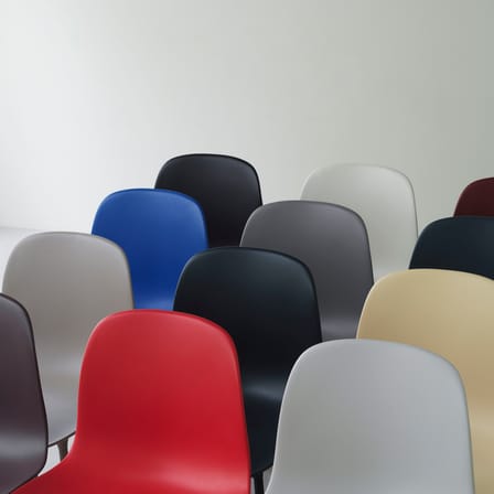 Chaise Form plastique beige / Pieds chêne - Normann Copenhagen