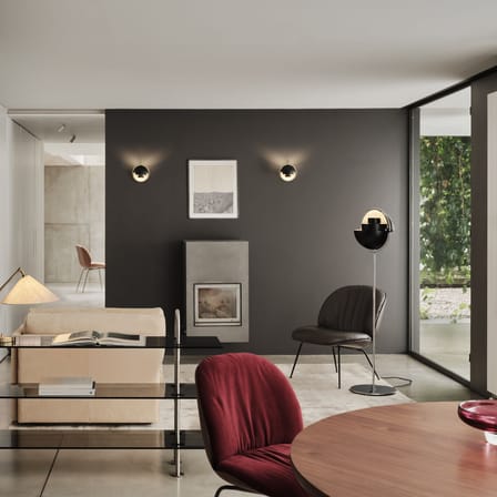 Fauteuil bas Beetle Soft cuir marron - Gubi