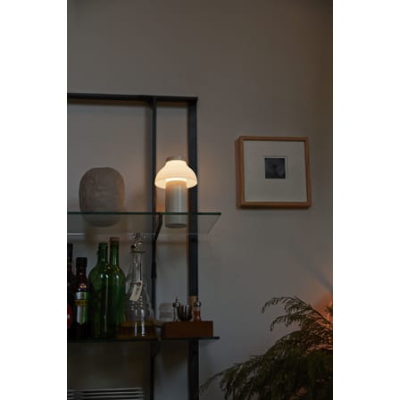Lampada da esterno ricaricabile senza fili PC Portable materiale plastico beige bianco / Pierre Charpin - Hay