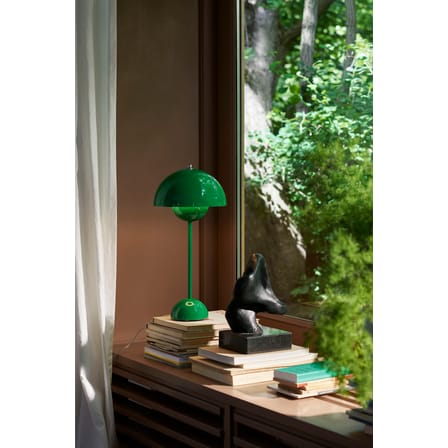 Lampe de table FlowerPot VP3 métal vert / H 50 cm - By Verner Panton, 1968 - &tradition