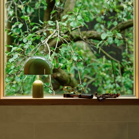 Lampe sans fil rechargeable Bell LED vert - Tom Dixon