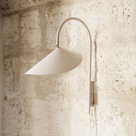 Applique avec prise Arum Swivel métal noir / H 47 cm - Orientable - Ferm Living