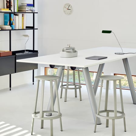 Lampe de table Apex métal bordeaux / Orientable - Hay