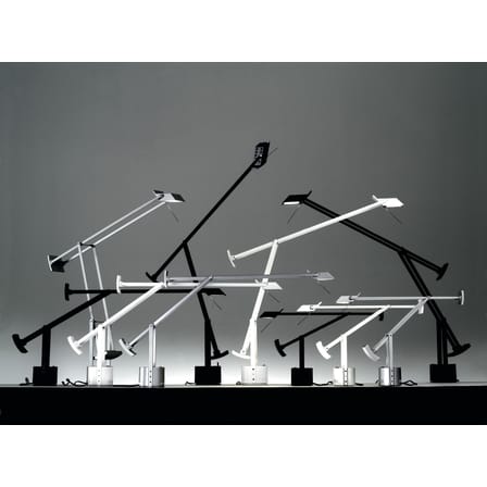 Lampe de table Tizio LED métal noir / Richard Sapper, 1972 - Artemide