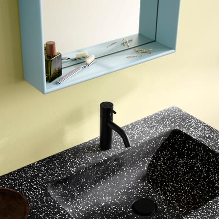 Miroir mural Colour Frame - Shelfie bois noir / 46,8 x 69,6 x P 9,9 cm - MONTANA
