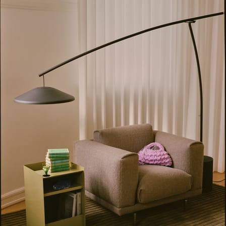 Lampadaire Contra métal noir / Orientable - H 188 x L 256 cm - Muuto