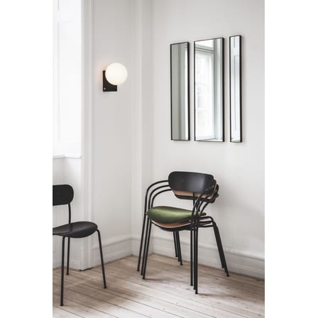 Chaise empilable Pavilion AV1 bois naturel - &tradition