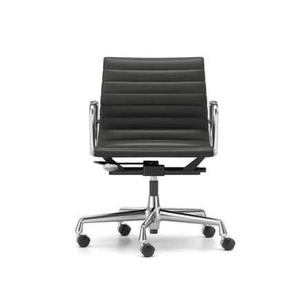 Fauteuil à roulettes Aluminium Chair EA118 cuir noir / Eames, 1958 - Vitra