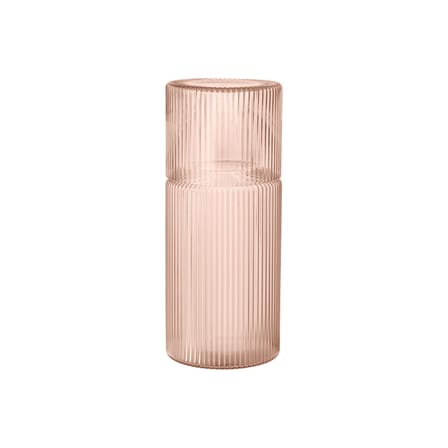 Karaffe Ripple glas rosa / Set aus 0,5-Liter-Karaffe und Glas - Ferm Living