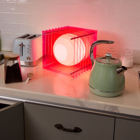 Lampada da tavolo Lop Big Square materiale plastico rosa / Vincitore del premio Archiproducts Design - BANG