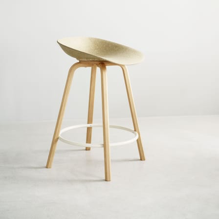 Mat Bar stool cane & fibres beige / H 65 cm - Hemp / Beechwood Base, legs - Normann Copenhagen
