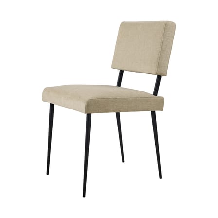 Chaise rembourrée M-Chair tissu beige / Réédition Marcel Gascoin - Gubi