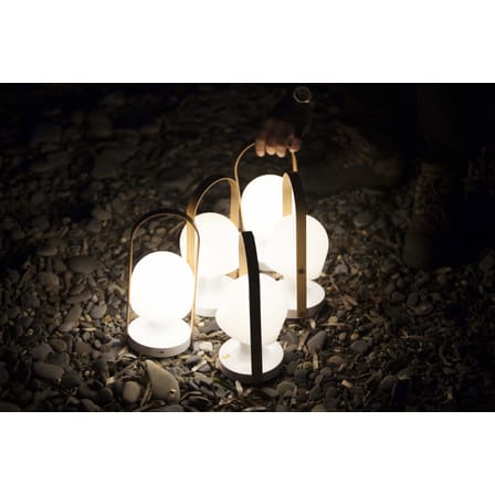 FollowMe Wireless rechargeable lamp plastic material white natural wood / LED - H 29 cm - Marset
