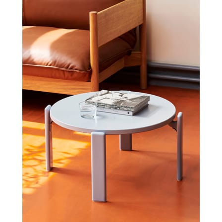 Rey Coffee table wood blue / By Bruno Rey x Dietiker, 1971 - Ø 66.5 x H 32 cm - Hay