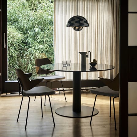 Fauteuil RFH RD7 bois naturel / Robin Day, 1951 - Assise rembourrée - &tradition