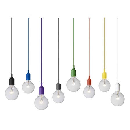 Suspension E27 plastique noir / Silicone - Ampoule incluse - Muuto