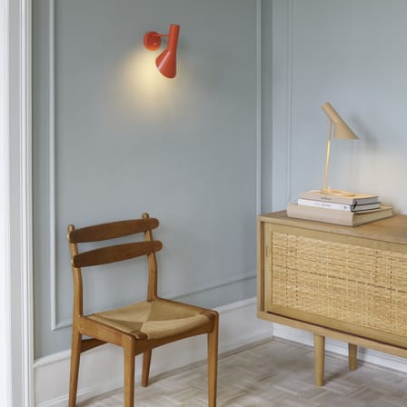 Lampe de table AJ Mini métal beige / H 43 cm - Orientable / Arne Jacobsen, 1957 - Louis Poulsen