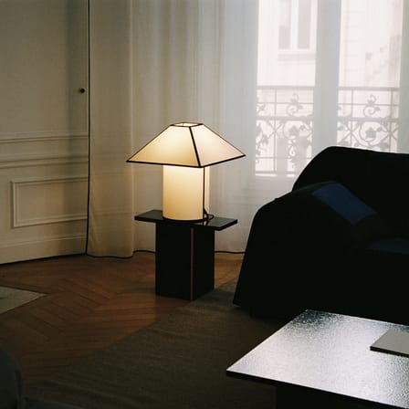 Lampe de table Ava Pyramid / H 50 cm - Hay