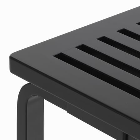 Banc 153A bois noir / L 112,5 cm - Alvar Aalto, 1945 / Assise à lattes - ARTEK