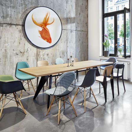 Chaise RE DSW - Eames Plastic Side Chair plastique bleu / (1950) - Pieds bois clair / Recyclé - Vitra