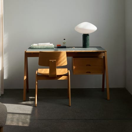 Bureau Daystak RD3 bois vert / Robin Day, 1951 - &tradition