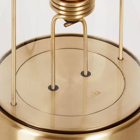 Lampe sans fil rechargeable The Muse 2.0 métal or / IP44 - Version laiton - TALA