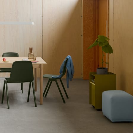 Desserte à roulettes Folded Low métal vert / 1 porte - H 61,5 cm - Muuto