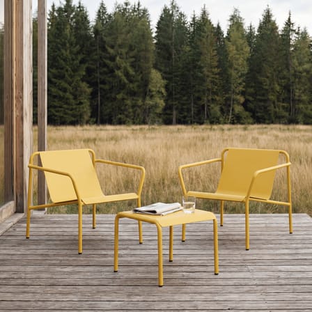 Fauteuil bas Panorama métal jaune - TIPTOE