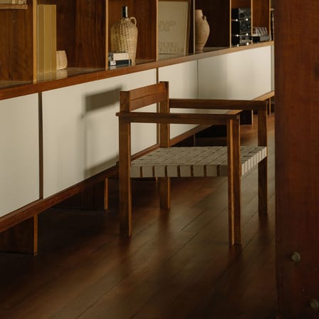 Fauteuil bas Symmetry bois naturel - Frama 