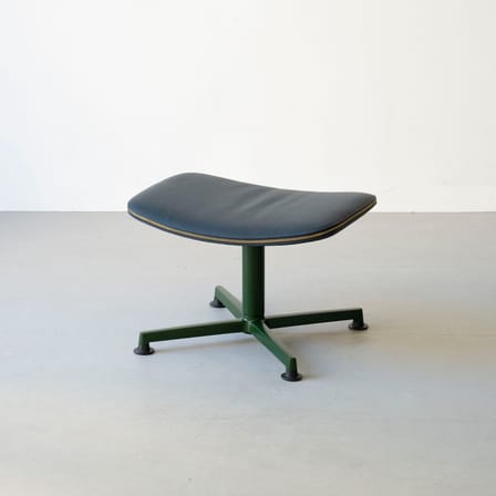 Poggiapiedi Arba pelle blu / Pelle - Bouroullec, 2024 - raawii