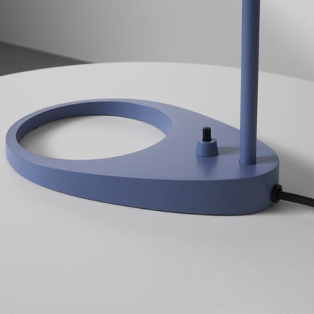 Lampe de table AJ métal bleu / H 56 cm - Orientable / Arne Jacobsen, 1957 - Louis Poulsen