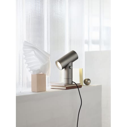 Lampe de table Beam métal noir / Double source lumineuse - Base rotative - H 26 cm - Muuto