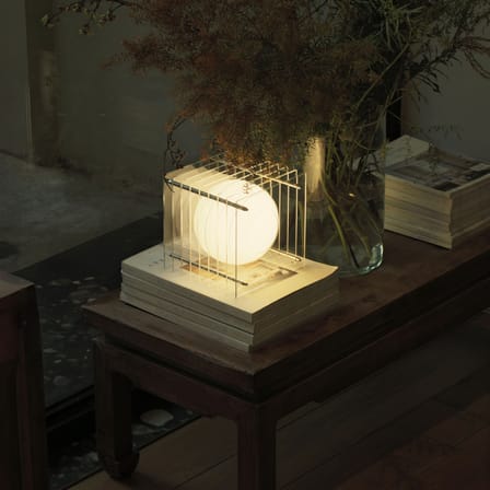 Lampe de table Lop Small Square plastique transparent / Lauréat Archiproducts Design Award - BANG
