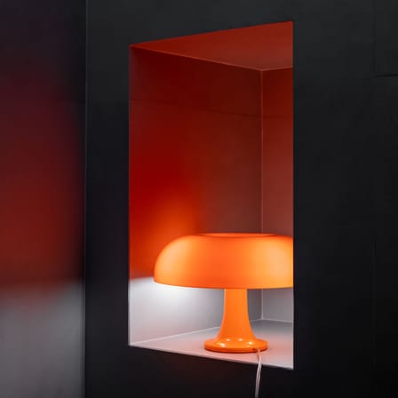 Lampe de table Nessino plastique orange / Ø 32 x H 23 cm - Réédition 1960s - Artemide