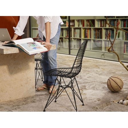 Chaise Wire Chair DKR métal noir / By Charles & Ray Eames, 1951 - Vitra