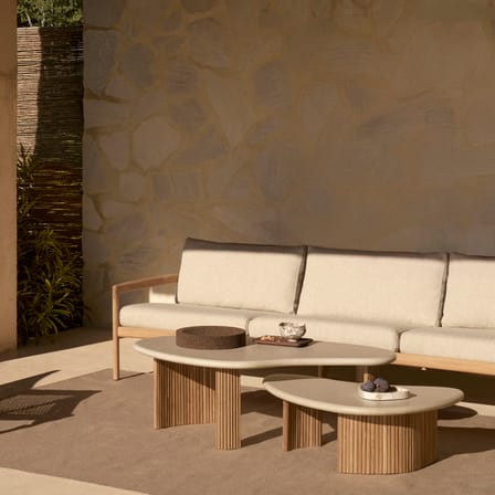 Boomerang Outdoor Coffee table stone grey / 90 x 61 x H 29 cm - Recycle concrete & Teak - Ethnicraft