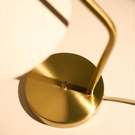 Lampe de table Gräshoppa / Orientable - Réédition 50' - Gubi