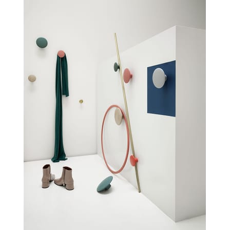 Patère The Dots Wood Medium / Bois - Ø 13 cm - Muuto