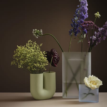 Ridge Vase glass blue / L 20 x H 16.5 cm - Muuto