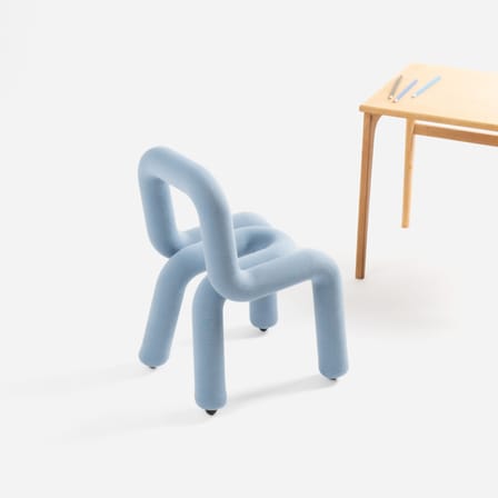 Chaise enfant Mini Bold tissu bleu ciel / Rembourrée - Moustache