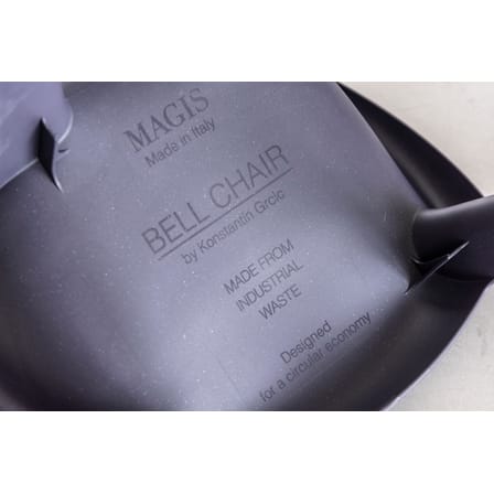 Fauteuil empilable Bell plastique bleu / Polypropylène recyclé (éco-conçu) - Konstantin Grcic, 2020 - Magis