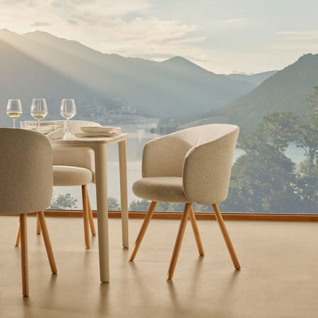 Fauteuil rembourré Mikado tissu beige / Pieds métal - Vitra