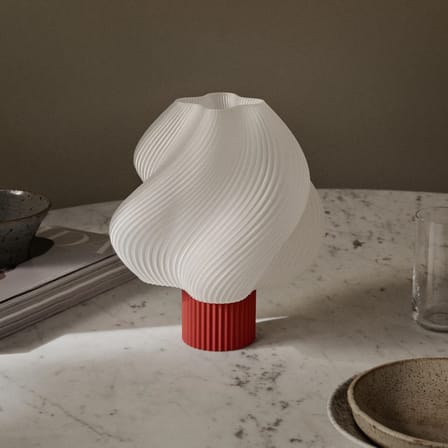 Lampe sans fil rechargeable Soft Serve rouge - CRÈME ATELIER