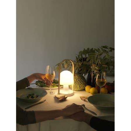 Schnurlosleuchte FollowMe plastikmaterial weiß holz natur / LED - H 29 cm - Marset